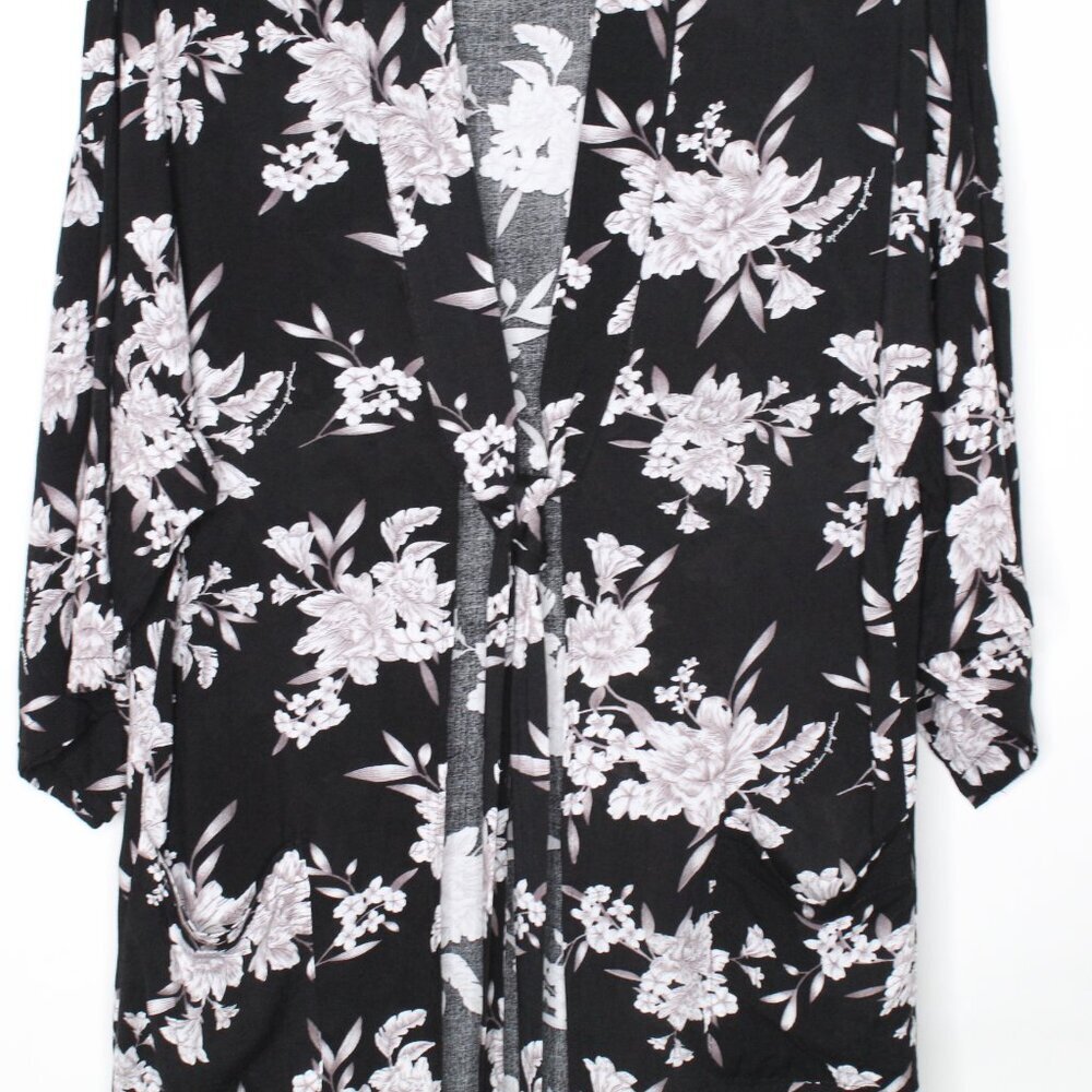 Spirtual Gangster Black Floral Rayon Kimono - Picture 4 of 16